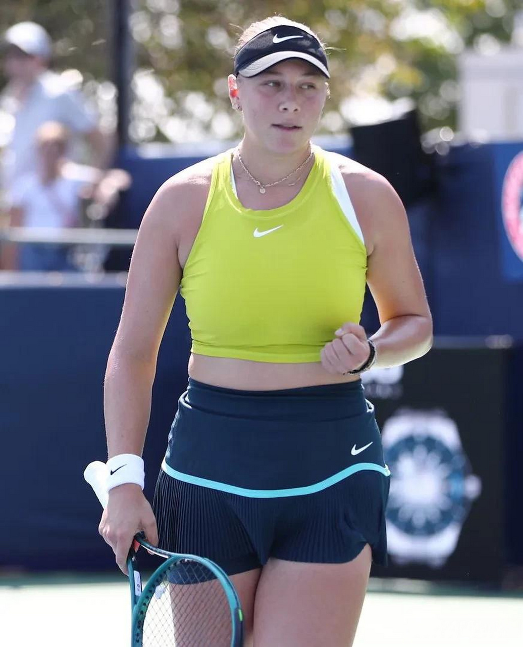 之后的首个 之后的首个