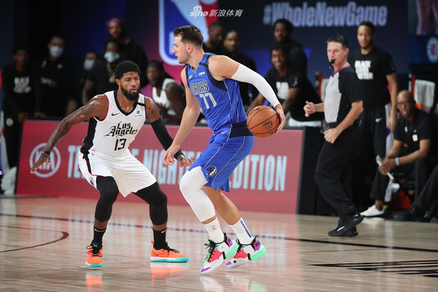 网球训练与 网球训练与