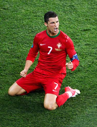 欧国联赛主场战波兰 葡萄牙誓取三分晋级.